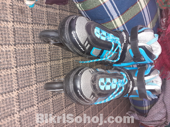 স্কেটিং জুতা